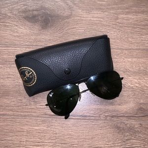 BLACK AVIATOR RAYBAN SUNGLASSES💫